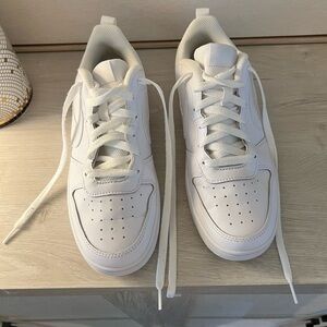 Nike Court Vision Low (7Y or 8.5 Women)
